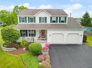 8424 Sugar Pine Cir, Liverpool, NY 13090