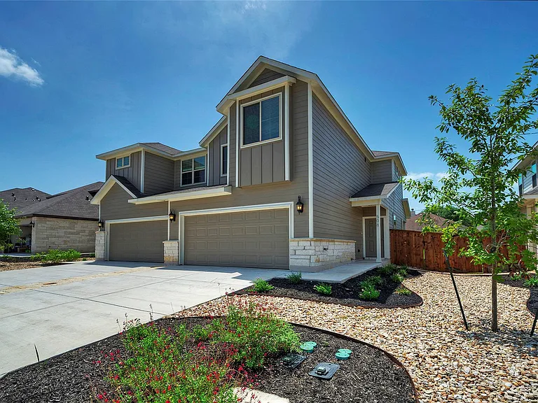 508 High Tech Dr #B — Photo 2