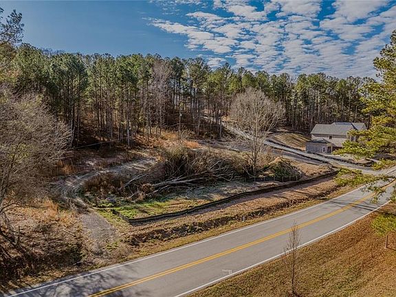 2nd image of 1565 Whitley Rd