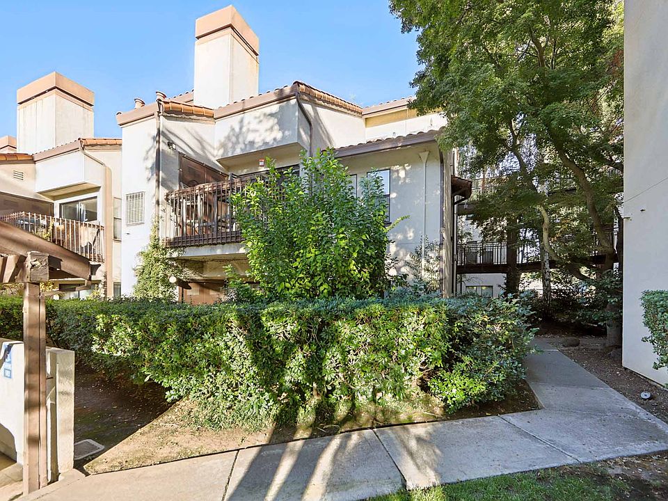 1st image of 413 N Villa Way