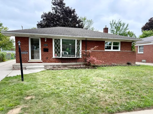 8405 Whitefield St, Dearborn Heights, MI 48127