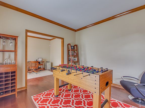 3rd image of 210 Belle Lake Dr