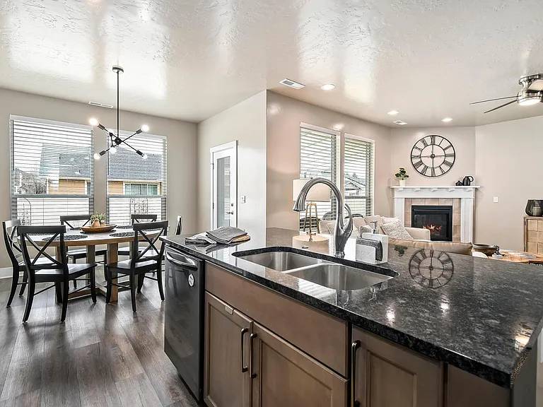4140 W Stone House St — Photo 17