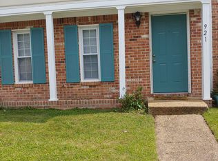 921 Ketch Ct, Chesapeake, VA 23320
