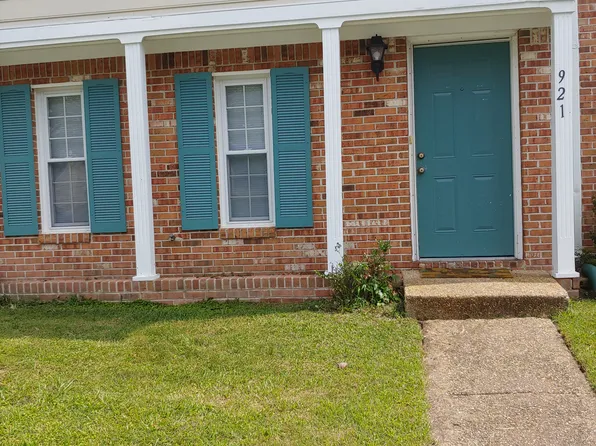 921 Ketch Ct, Chesapeake, VA 23320