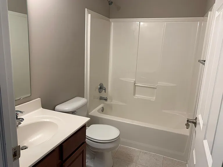 5565 Trammel Ct — Photo 24