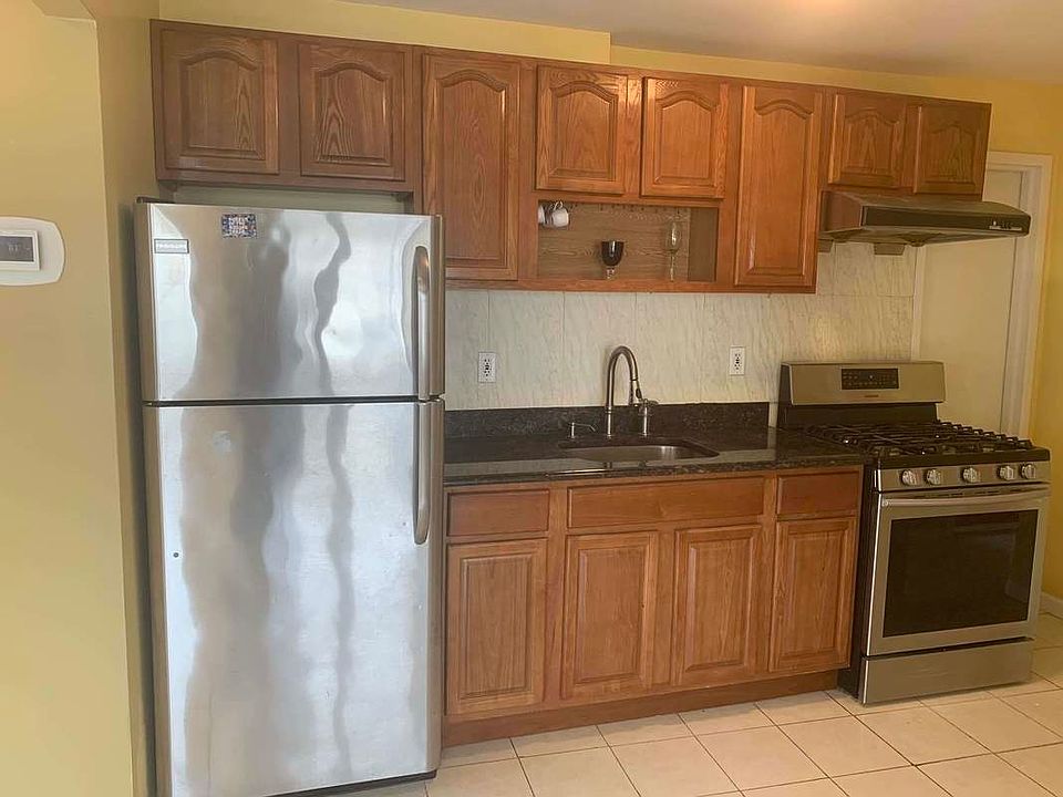 1st image of 11-04 34th Ave #F2