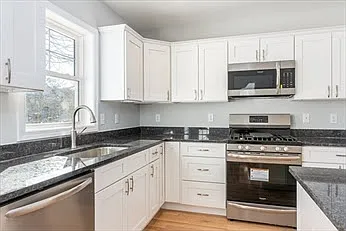 3 Adams St #3A — Photo 2