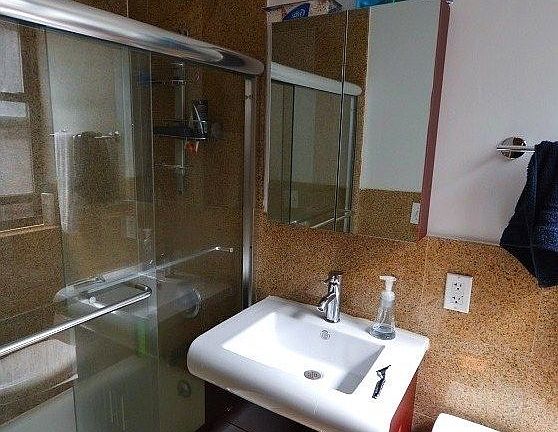 5th image of 135 Sullivan St APT 13