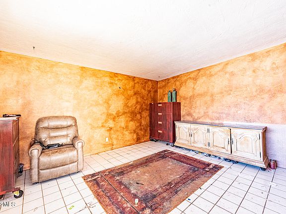 4th image of 6240 Papago Rd