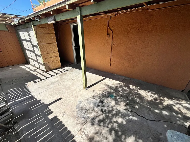115 E Alturas St — Photo 35