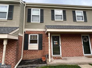 12 Barclay Ct, Blue Bell, PA 19422