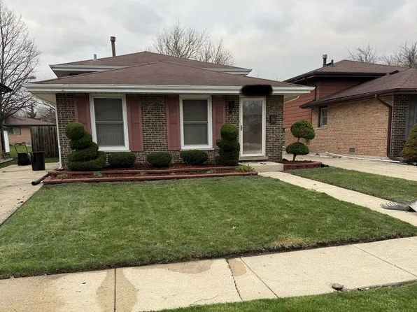 18105 Soleri Dr, Country Club Hills, IL 60478