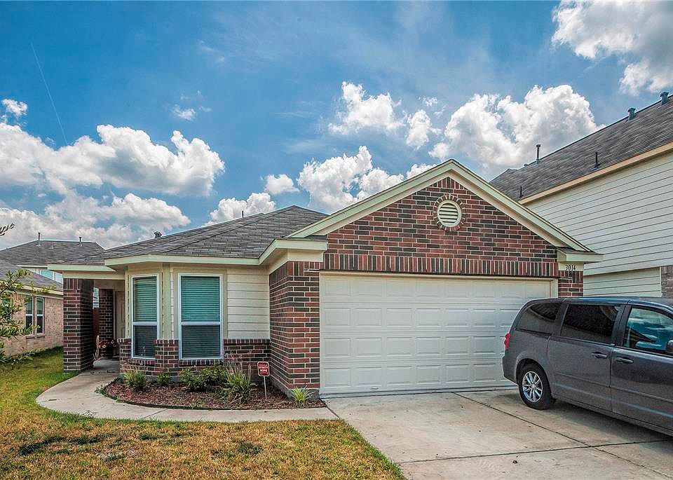 1st image of 3014 Barkers Crossing Ave