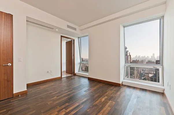 Rented by BLU Real Estate | media 10