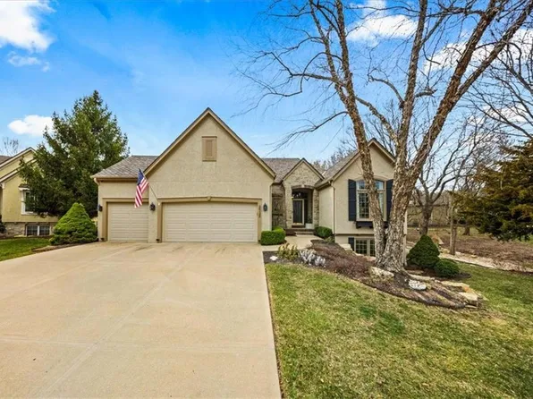 26123 W 109th St, Olathe, KS 66061