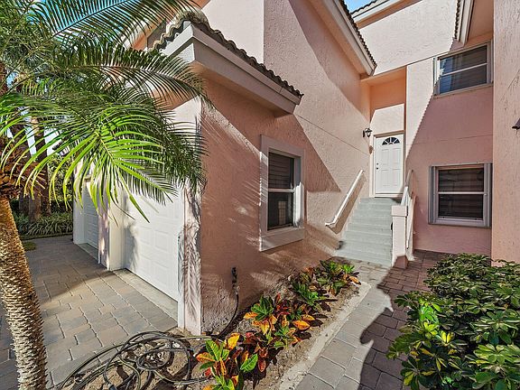 2nd image of 3608 Fairway Drive N