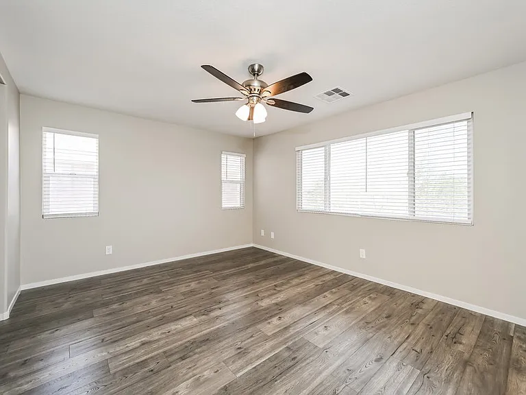 8699 Brilliant Star Dr — Photo 10