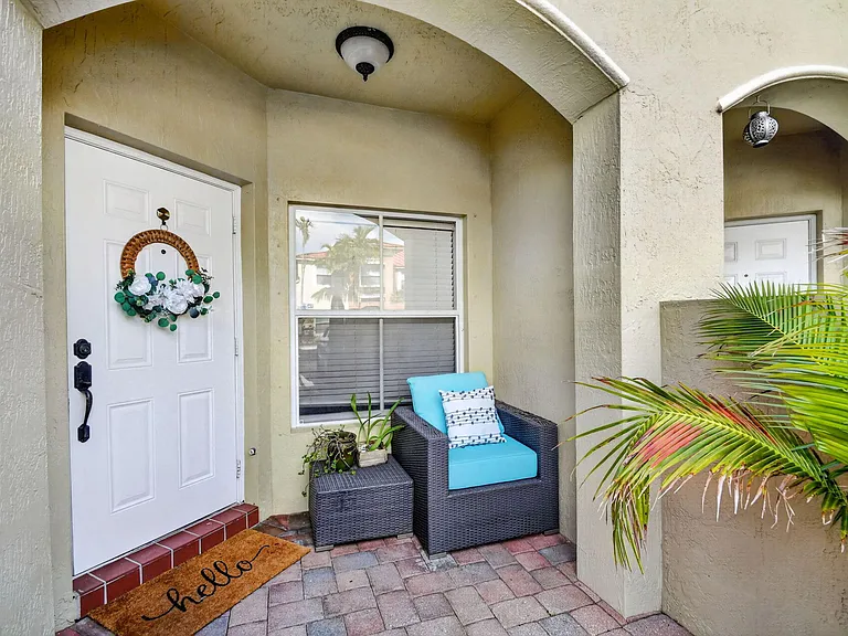 112 Monterey Bay Dr — Photo 40