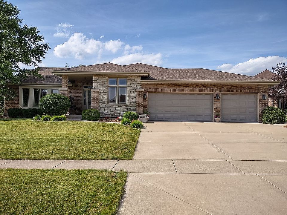 1st image of 795 Brad Dr