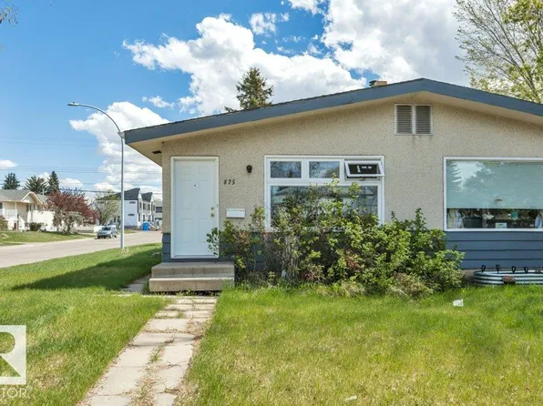 8753 152nd St NW, Edmonton, AB T5R 1L9