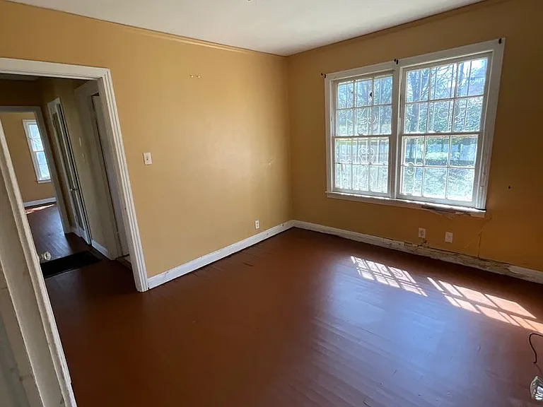 3319 Stonewall St — Photo 5