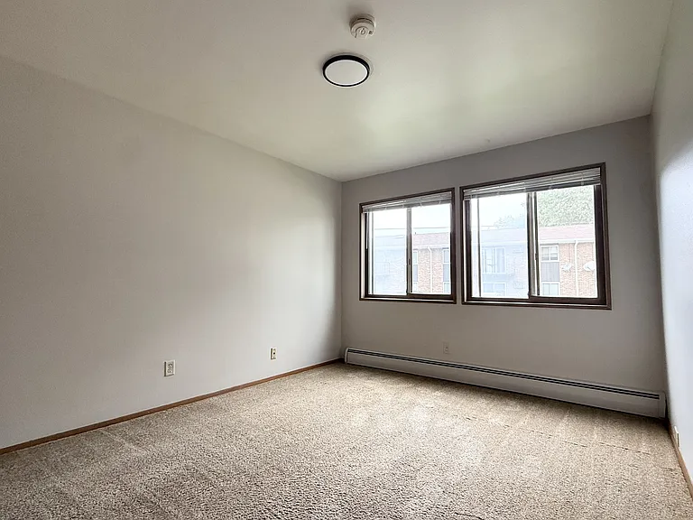 2080 Allen Blvd #4 — Photo 1