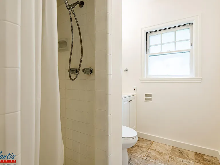 340 S 10th St #1 — Photo 7