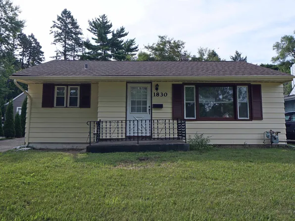 1830 Ohio Pkwy, Rockford, IL 61108