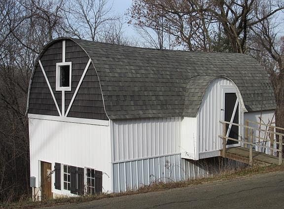 4th image of 15940 Country Ln