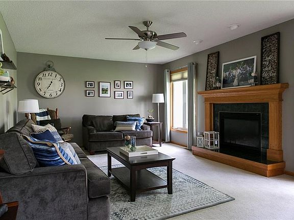 4th image of 5709 NW 92nd Ct