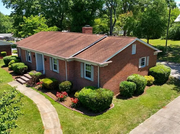 309 Pineridge Dr, Spartanburg, SC 29303