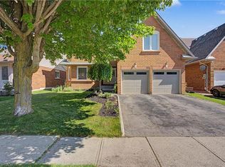 194 Glenvalley Dr, Cambridge, ON N1T 1R2
