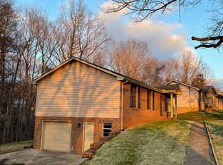 403 Needlewood Dr, Clarksville, TN 37040