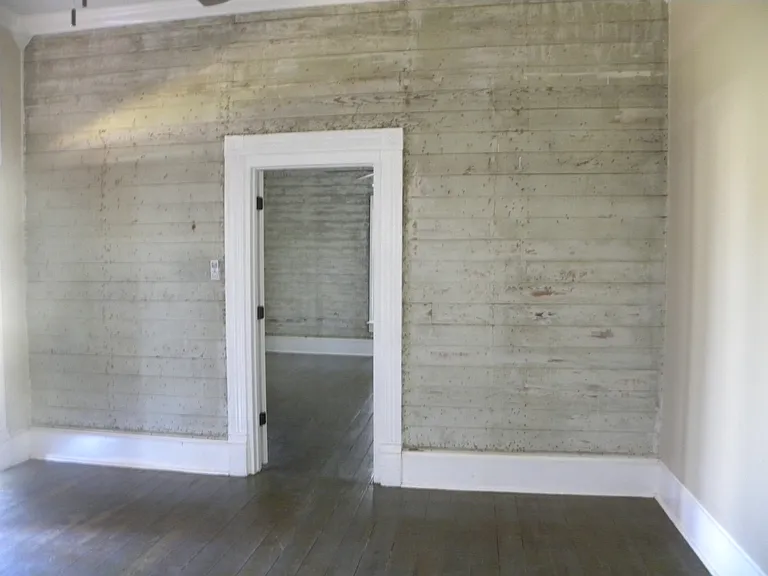 1001 Coleman Ave #1 — Photo 3