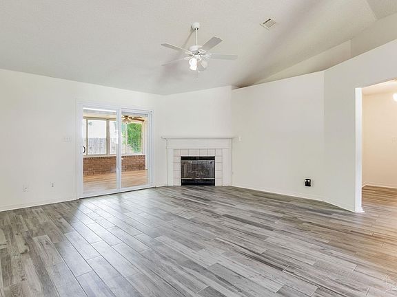 4th image of 1285 Middlebrook Dr