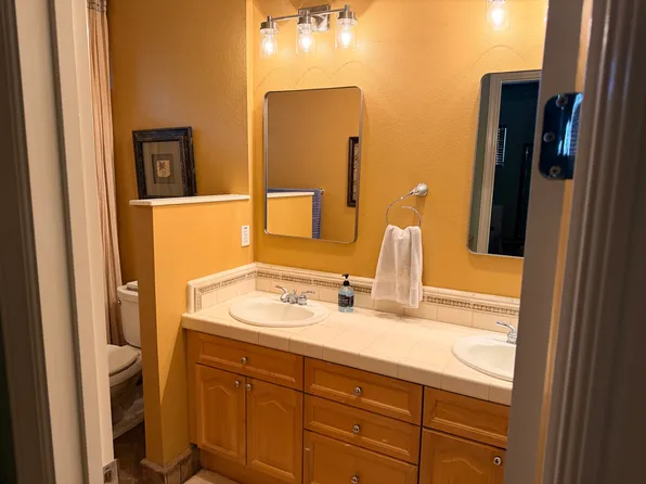 (undisclosed Address), Roseville, CA 95661