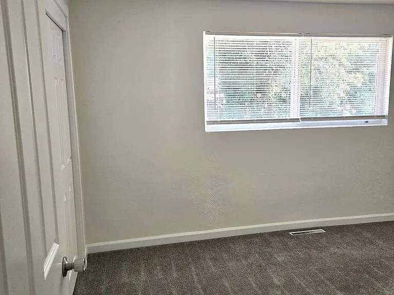 3613 Grandview Dr W — Photo 23