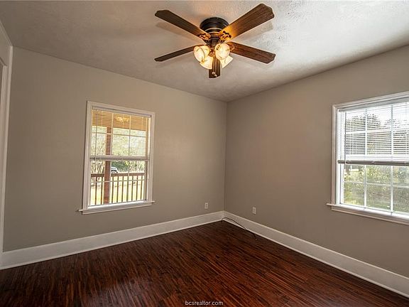 2nd image of 430 County Road 118