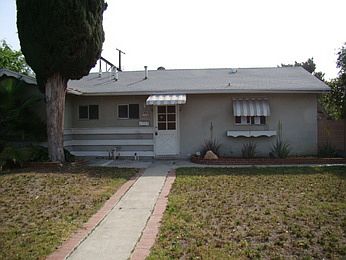 1st image of 8802 Hayvenhurst Ave
