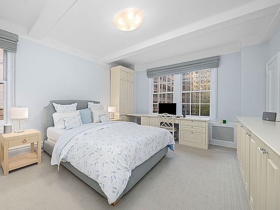 5th image of 1070 Park Ave #6E