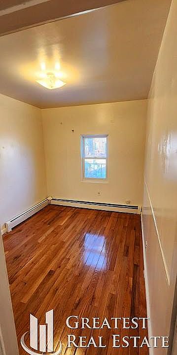1st image of 959 E 89th St Floor 2