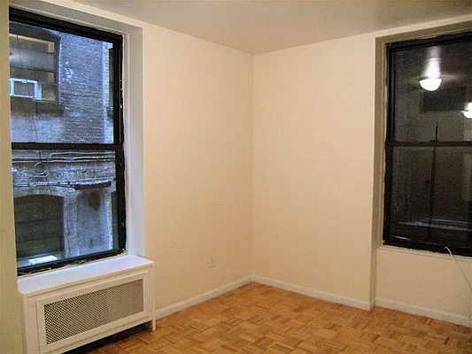 Rented by City Connections Realty | media 33