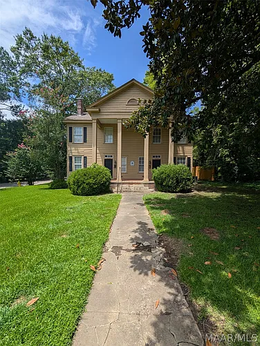 2166 College St Photo 1