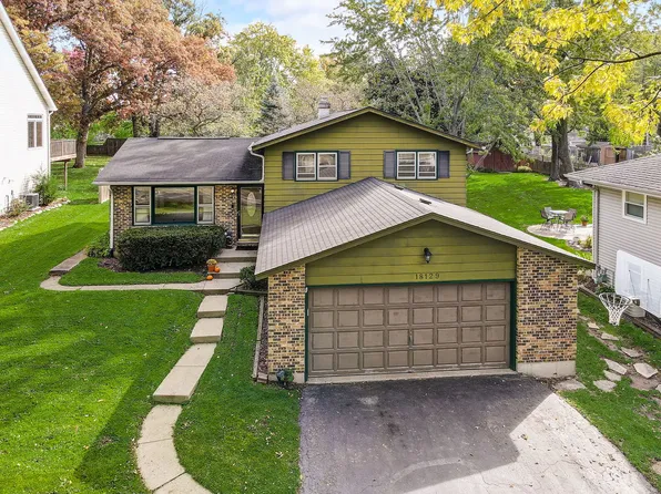18129 W Valley Dr, Grayslake, IL 60030