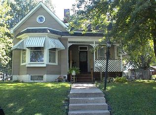 240 S Madison St, Pittsfield, IL 62363