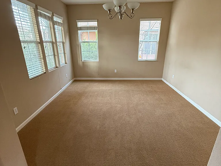 702 N San Marcos Dr — Photo 17