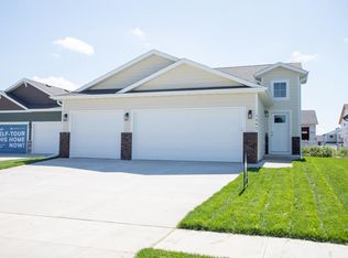 1482 66th Ave S, Fargo, ND 58104