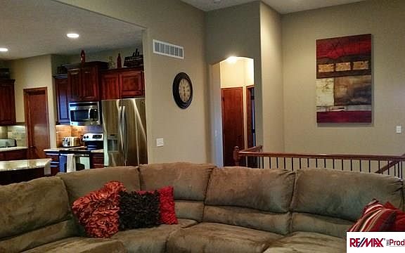 5th image of 2722 N 190th St