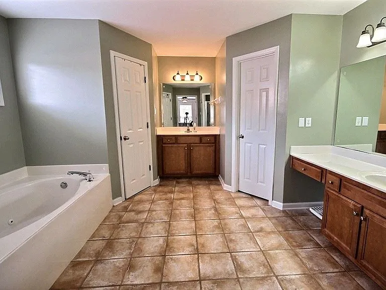 4760 Denali Park Dr — Photo 3